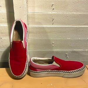 VANS Ladies Size 7 1/2, gently worn, ready for a new life